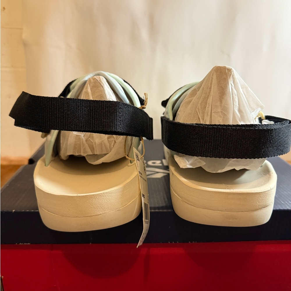 Size 12 - Reebok Beatnik - Picture 5 of 8